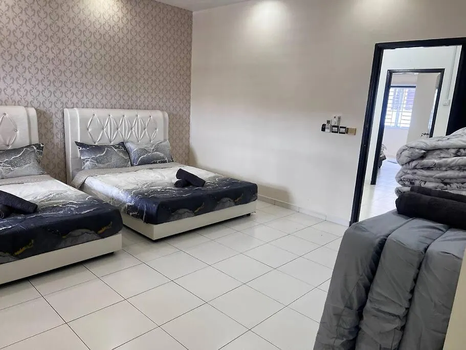 Lovely Homestay Austin Setia Indah 911 Johor Bahru 0*,